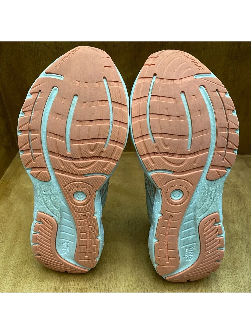 Brooks Glycerin 20 Running Shoes Womens 11.5 Oyster Latigo Bay Coral 1203691B061